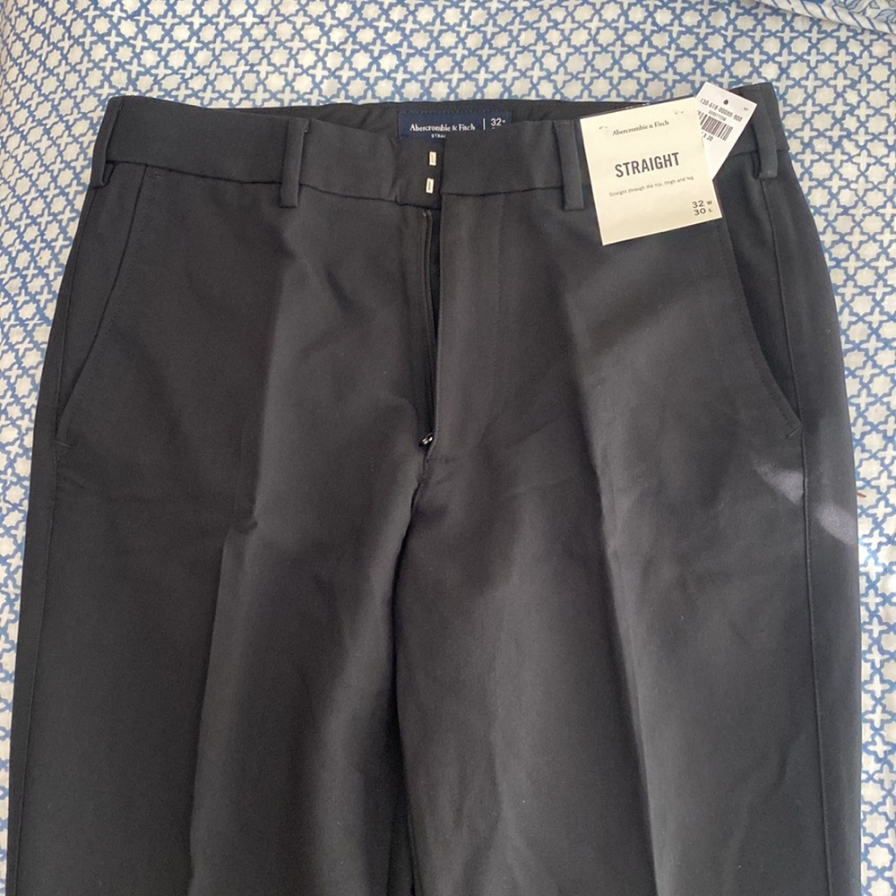 Abercrombie Mens Straight Leg Black Pants. Size 32x30